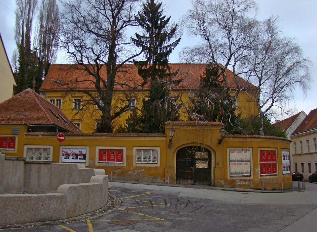 Zagrebačke gimnazije VIII. Gimnazija Tituša Brezovačkog Zagreb